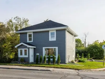 59 Water Street, Quinte West, On K8v 4m2