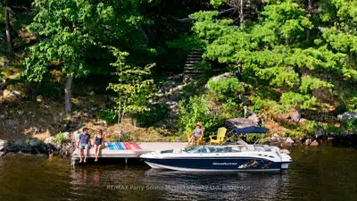 334 Healey Lake, The Archipelago, On P0g 1g0