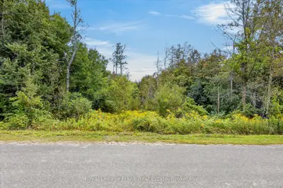 Pt Lt 26 Seaforth Crescent, Selwyn, On K9j 6x5