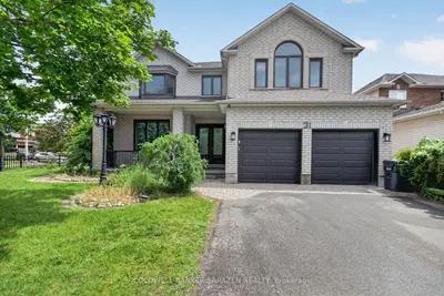 31 Fanterra Way, Hunt Club - South Keys And Area, On K1t 3y7