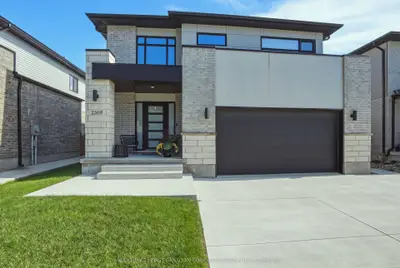 2369 Red Thorne Avenue, London South, On N6p 0e8