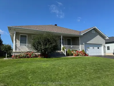 9 Grove Street, South Dundas, On K0e 1k0