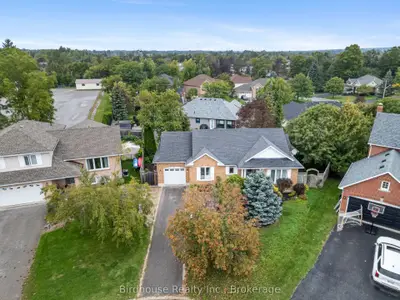 14 Langton Place, Kawartha Lakes, On K9v 6g9