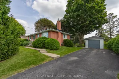 721 Front Road, Kingston, On K7m 5r6