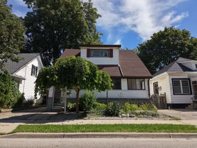 208 Edward Street, London South, On N6c 3j2