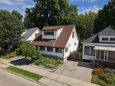 208 Edward Street, London South, On N6c 3j2