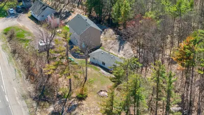 1411 11 Highway S, Gravenhurst, On P0e 1g0