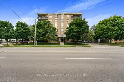 240 Quigley Road 204, Hamilton, On L8k 5m9