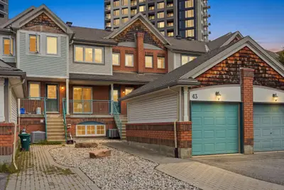 43 Thornbury Crescent, South Of Baseline To Knoxdale, On K2g 6c5
