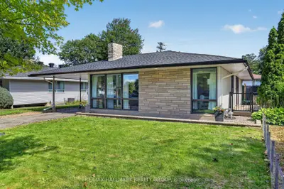 2627 NORBERRY Crescent, Billings Bridge - Riverside Park and Area, ON K1V 6N3