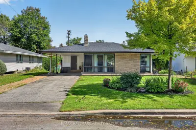 2627 NORBERRY Crescent, Billings Bridge - Riverside Park and Area, ON K1V 6N3
