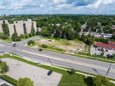 400 Southdale Road E, London South, On N6e 1a3
