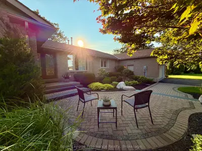 100 Bay Breeze Street, Prince Edward County, On K8n 4z7