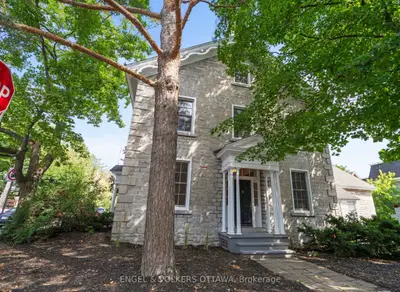 71 Thomas Street, New Edinburgh - Lindenlea, On K1m 1m7