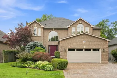 73 Richmond Crescent, Hamilton, On L8e 5t9