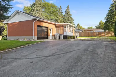 36 Orchard Street, South Huron, On N0m 1s3