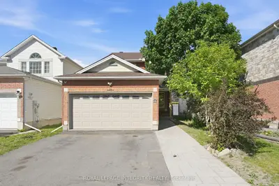 15 Halkirk Avenue, Kanata, On K2v 1b1