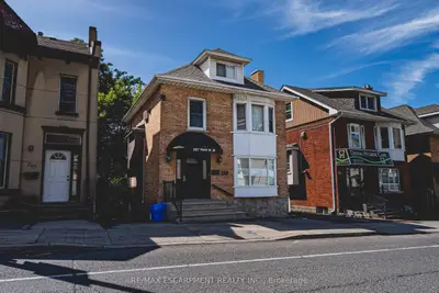 267 Main Street W, Hamilton, On L8p 1j5