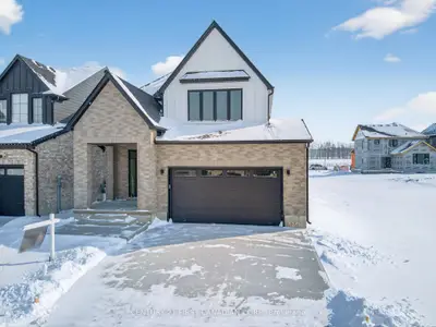 16 Sheldabren Street, North Middlesex, On N0m 1a0