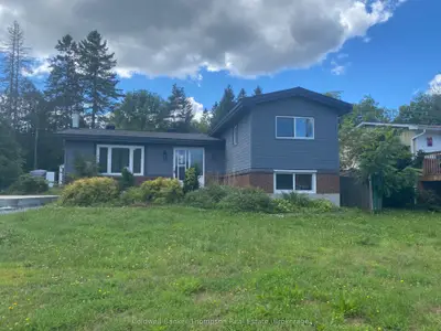 13 Yonge Street S, Huntsville, On P1h 1w7
