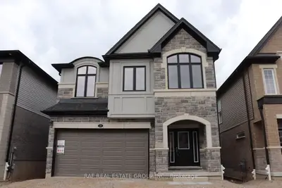 18 Jacob Detweiller Drive, Kitchener, On N2p 2p4