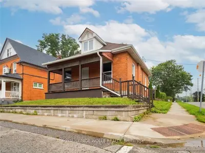 157 Dawson Street, Waterloo, On N2l 1r9