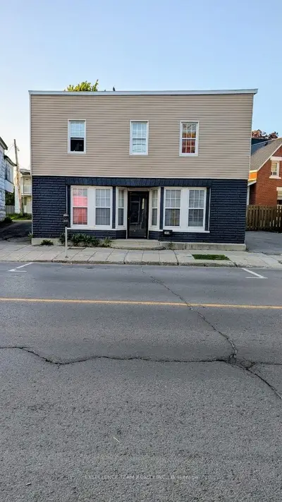 166 Montreal Road N, Cornwall, On K6h 1b3