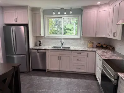 40 Tebby Boulevard, South River, On P0a 1x0
