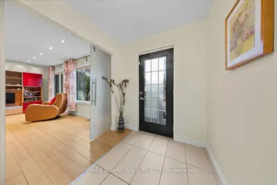 154 DUFORD Street, Vanier and Kingsview Park, ON K1L 6Z7