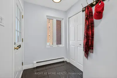 43 Crispin Private, Manor Park - Cardinal Glen And Area, On K1k 2t7