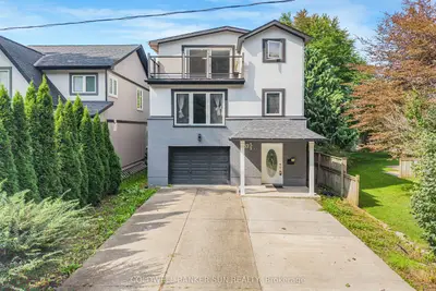 37 1/2 Cumberland Street, St. Catharines, On L2m 1e4