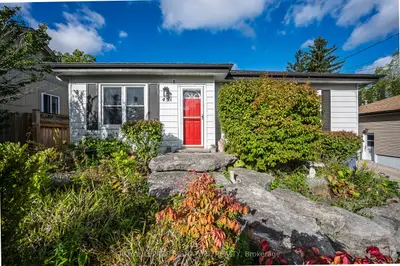 43 Lake Avenue N, Hamilton, On L8e 1l2