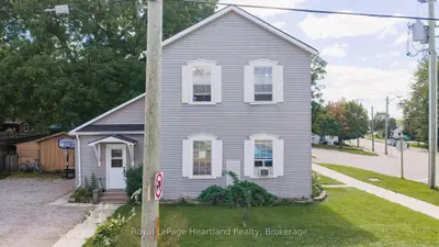 103 James St Street, Central Huron, On N0m 1l0