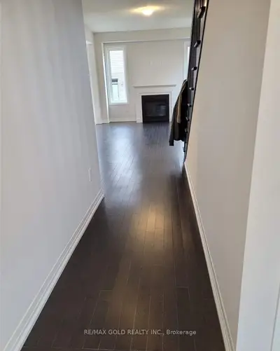 28 Weylie Street, Hamilton, On L0r 1w0