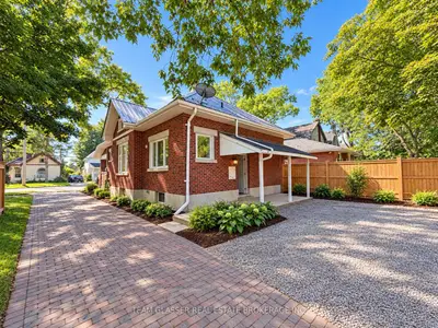 884 Trafalgar Street Lower, London East, On N5z 1e8