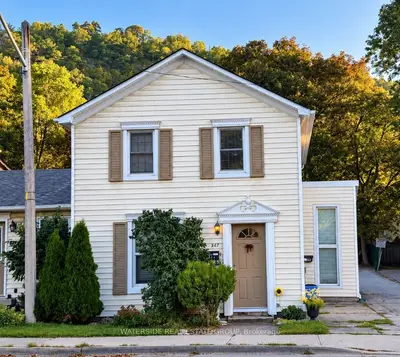 347 King Street W Unit B, Hamilton, On L9h 1w8
