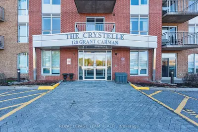 120 Grant Carman Drive 811, Cityview - Parkwoods Hills - Rideau Shore, On K2e 1c8