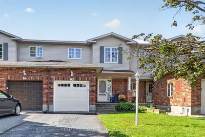 82 Whalings Circle, Stittsville - Munster - Richmond, On K2s 1s4