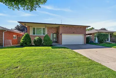 67 College Park Drive, Welland, On L3c 6z7