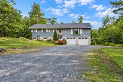 1045 Narrows Road, Gravenhurst, On P1p 1r2