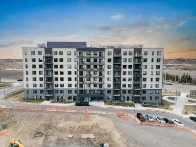 1098 Paisley Road 713, Guelph, On N1k 0e3