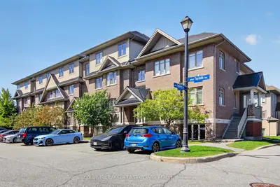 55 Tayside Private B, Barrhaven, On K2j 2t3