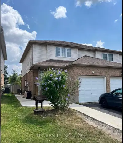 26 Activa Avenue Lower, Kitchener, On N2e 3r2