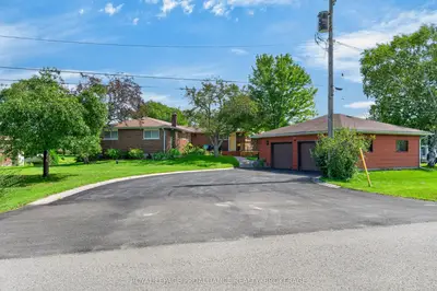 38 Willowbank Road W, Gananoque, On K7g 2v5