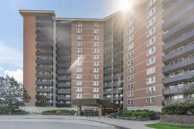 2000 JASMINE Crescent 1112, Beacon Hill North - South and Area, ON K1J 8K4