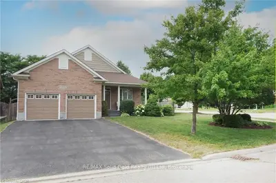 559 Springwater Drive, Waterloo, On N2v 2k6