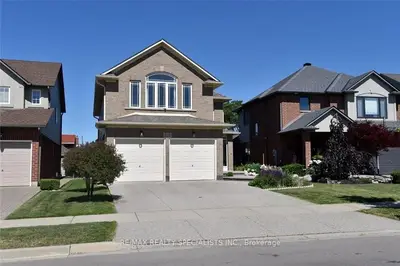 310 Brigadoon Drive, Hamilton, On L9c 0b7