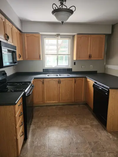 953 Prosperity Court, London East, On N5v 5c7
