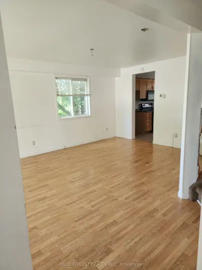 953 Prosperity Court, London East, On N5v 5c7