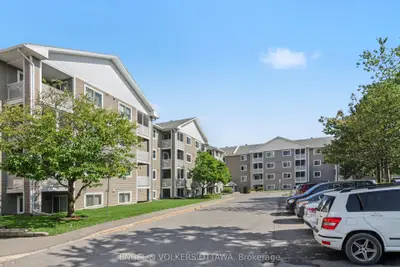 316 Lorry Greenberg Drive 319, Hunt Club - South Keys And Area, On K1t 2p4